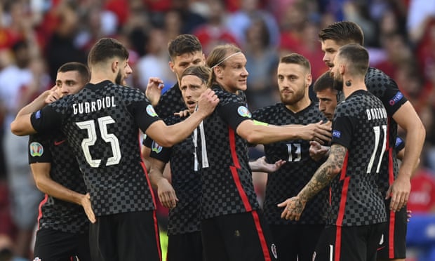 جدول دوري أبطال أوروبا 2021-22رحلة مثيرة نحو المجد الأوروبي
